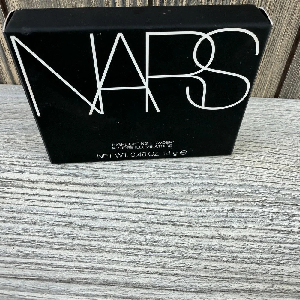 Nars Highlighting Powder St. BARTHS 5227 - Full Size 0.49 Oz. / 14 g New